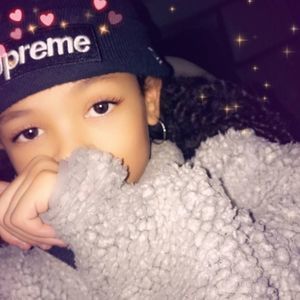 Meet your Posher, Mya